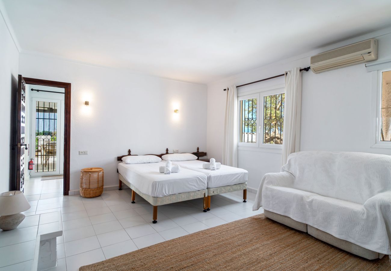 Villa a Nerja - Villa La Casita: Villa con piscina privata a Fuente del Badén, Nerja