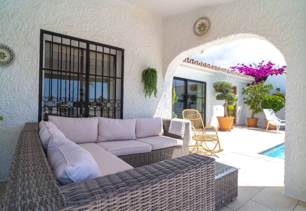 Villa a Nerja - Villa La Casita: Villa con piscina privata a Fuente del Badén, Nerja