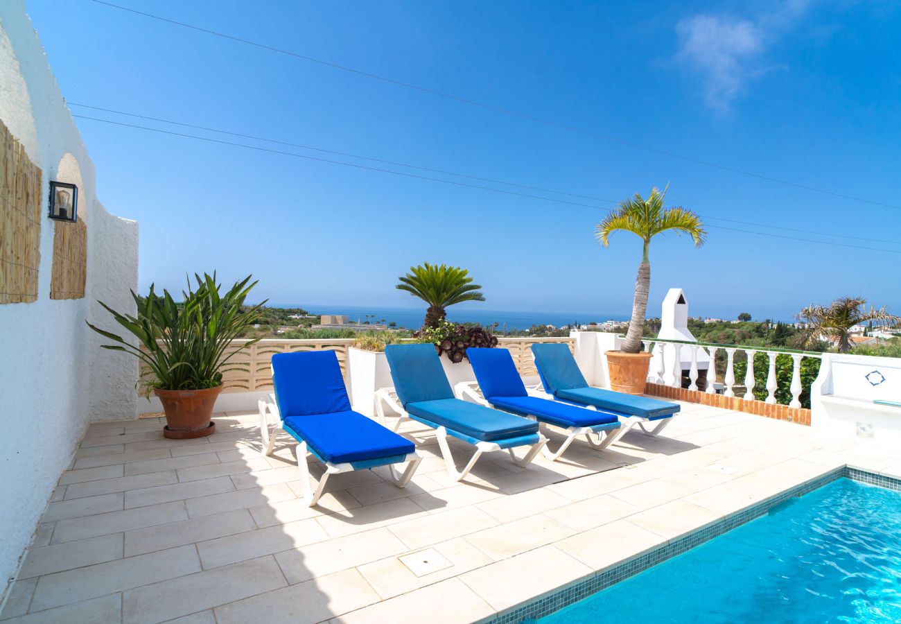 Villa a Nerja - Villa La Casita: Villa con piscina privata a Fuente del Badén, Nerja