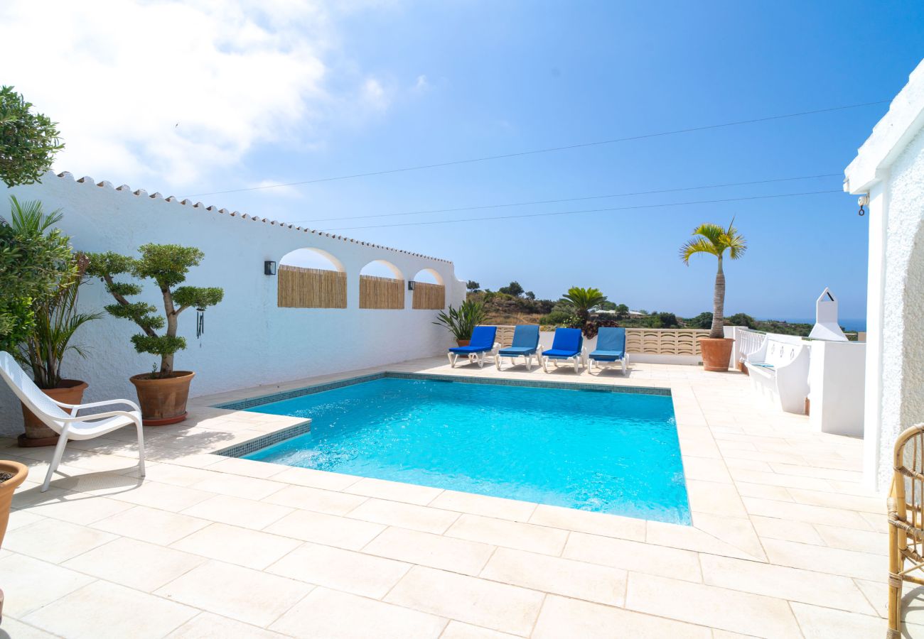 Villa a Nerja - Villa La Casita: Villa con piscina privata a Fuente del Badén, Nerja