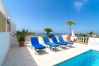 Villa a Nerja - Villa La Casita: Villa con piscina privata a Fuente del Badén, Nerja