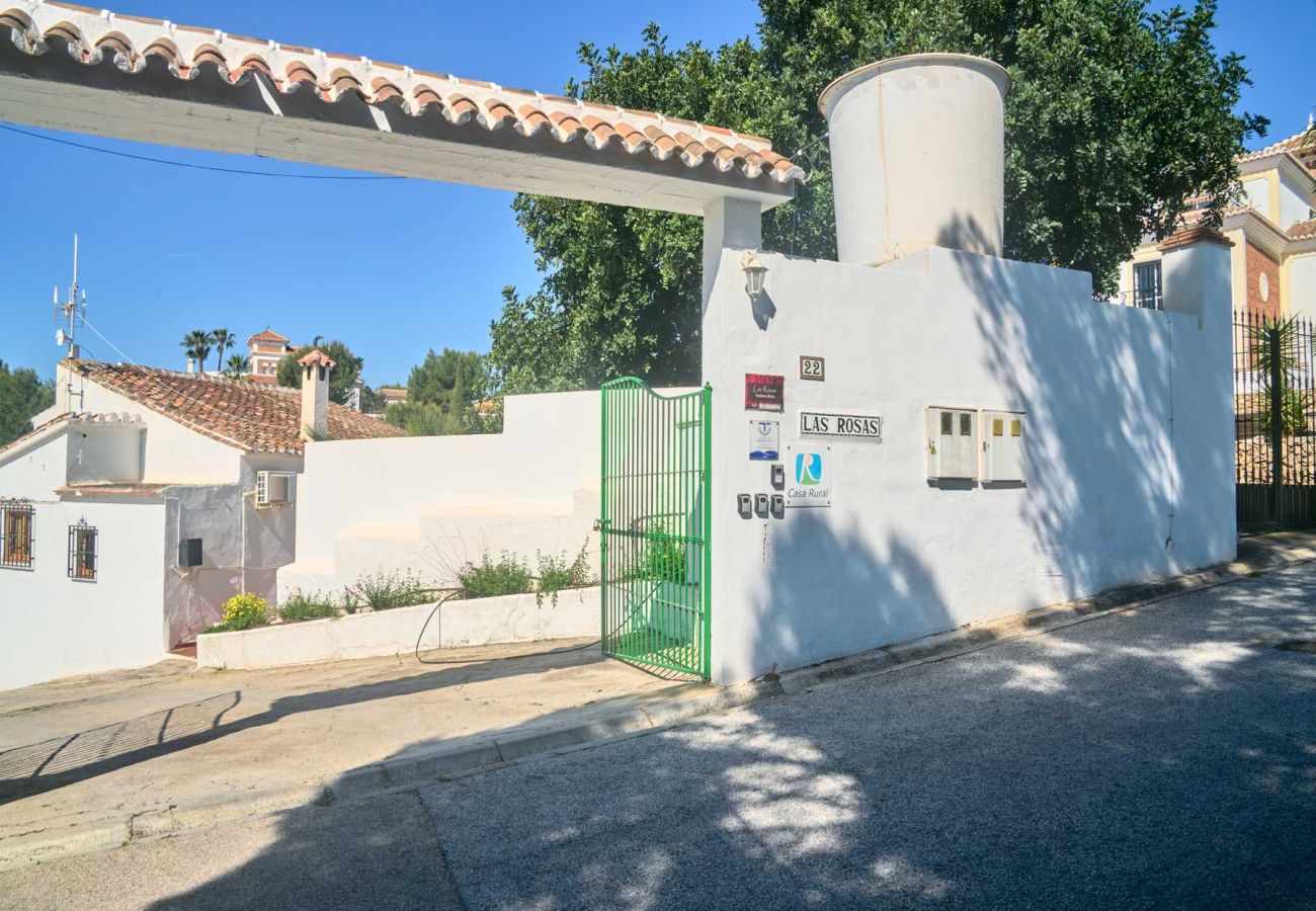 Casa rurale a Frigiliana - Las Rosas 6 - Appartamento rurale per famiglie tra Nerja e Frigiliana