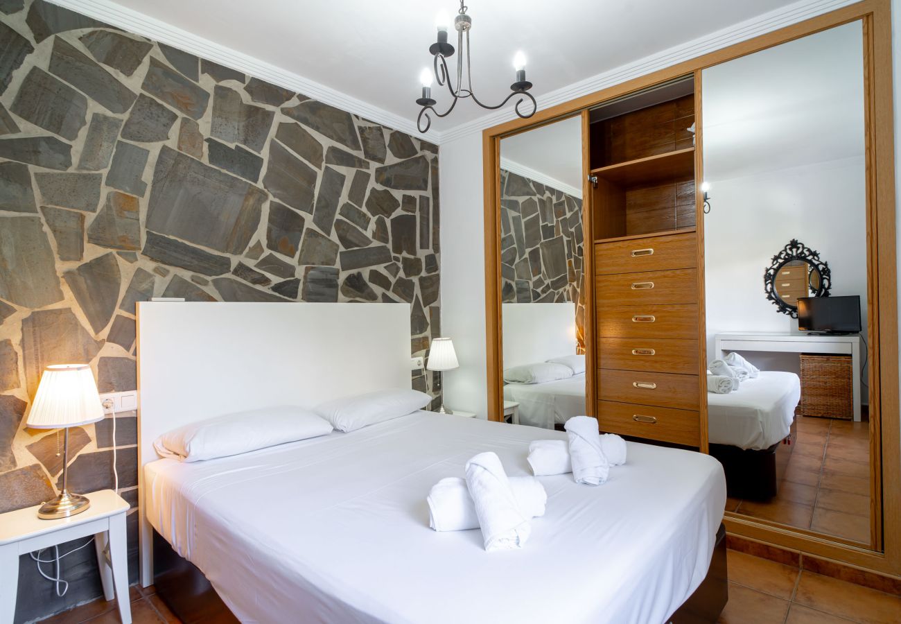 Appartamento a Nerja - Tahiti 2 7: Appartamento per famiglie per 4 persone a Playa Burriana, Nerja