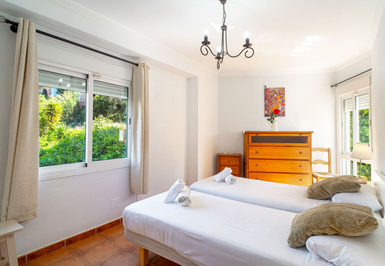 Appartamento a Nerja - Tahiti 2 7: Appartamento per famiglie per 4 persone a Playa Burriana, Nerja