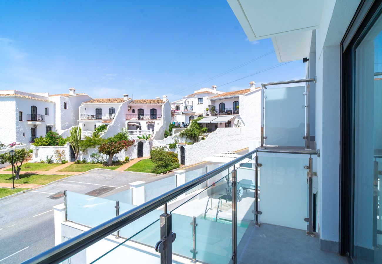 Villa a Nerja - Casa Mezcal - Villa per 4 persone con piscina privata e vasca idromassaggio a Nerja