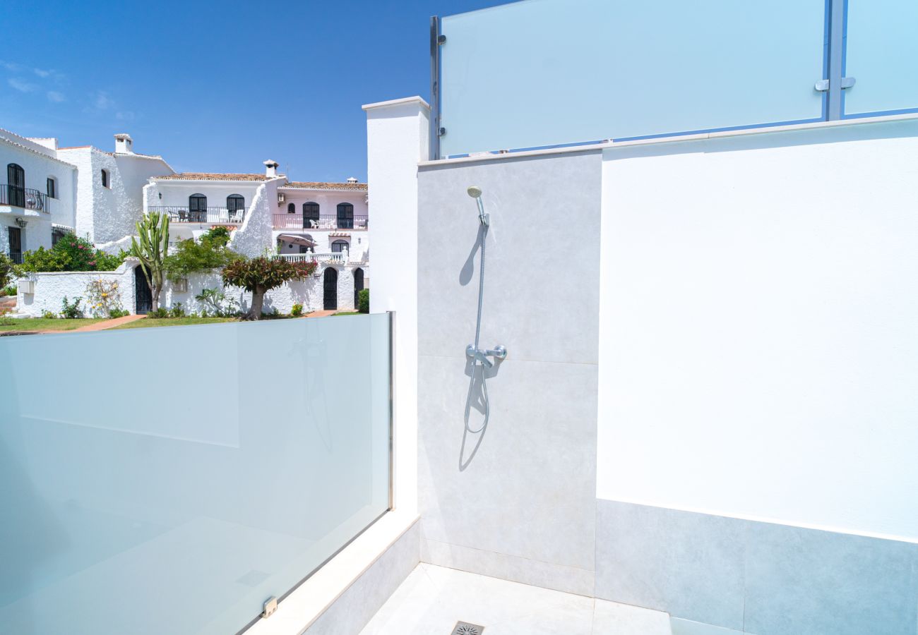 Villa a Nerja - Casa Mezcal - Villa per 4 persone con piscina privata e vasca idromassaggio a Nerja
